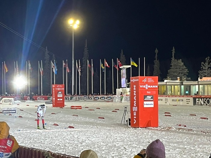 Combinata Nordica - È sempre Riiber il dominatore. Vittoria numero 74 in Coppa del Mondo per lui a Ruka. 20º Kostner