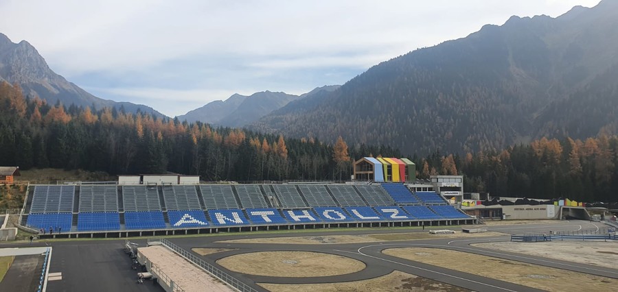 Biathlon - Anterselva presentata ai corpi militari: Carabinieri, Fiamme Gialle, Fiamme Oro ed Esercito in visita al nuovissimo stadio del futuro