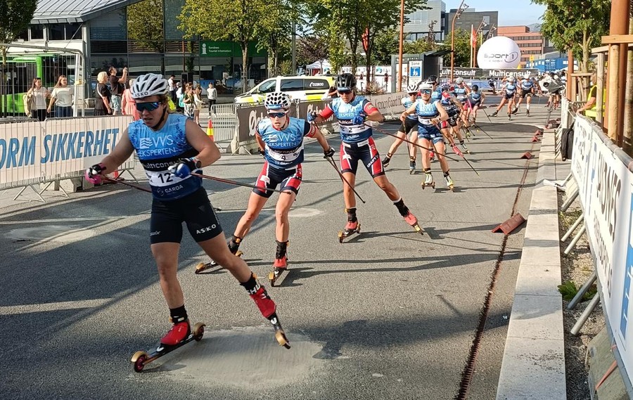 Sci di Fondo - Blinkfestivalen: nella Mass Start 10 km Myhrvold trionfa su una straordinaria Fossesholm