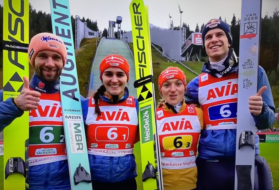 Salto con gli sci - Grand Prix, la Germania festeggia in casa nella mista a squadre, Italia 7ª. All'Austria la Coppa per Nazioni