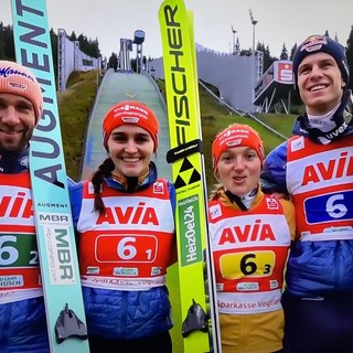 Salto con gli sci - Grand Prix, la Germania festeggia in casa nella mista a squadre, Italia 7ª. All'Austria la Coppa per Nazioni