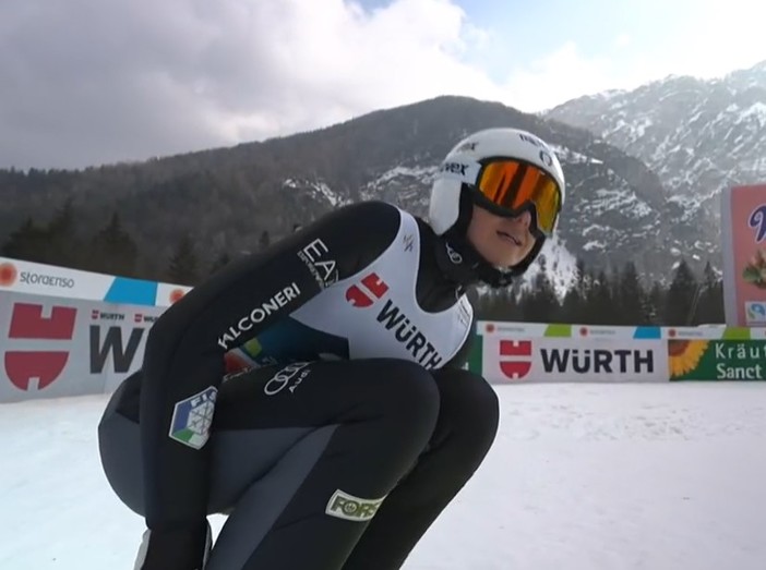Salto con gli sci - A Lillehammer vince Yuki Ito su 'regalo' di Loutitt. Primi punti in Coppa del Mondo per Annika Sieff