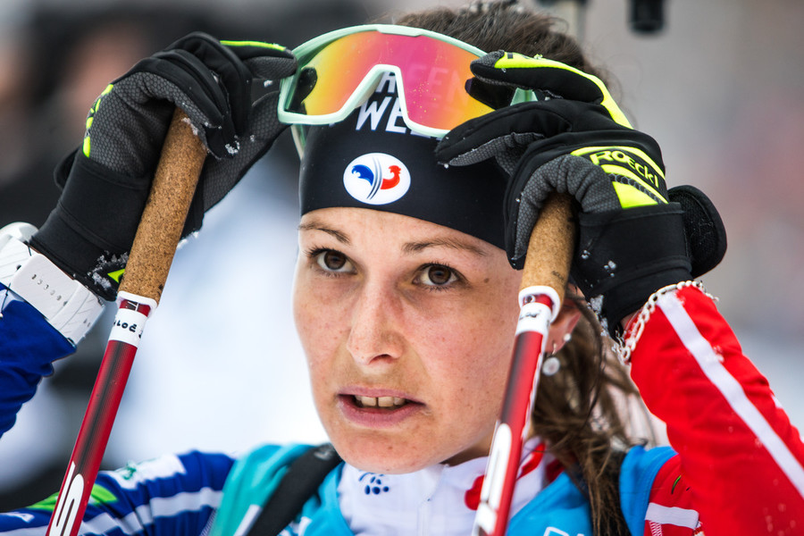 Biathlon - Anche Chloé Chevalier si ferma: &quot;Ne ho bisogno&quot;