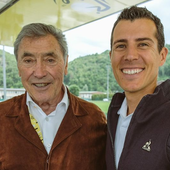 Eddy Merckx e Quentin Fillon Maillet (foto: Instagram)