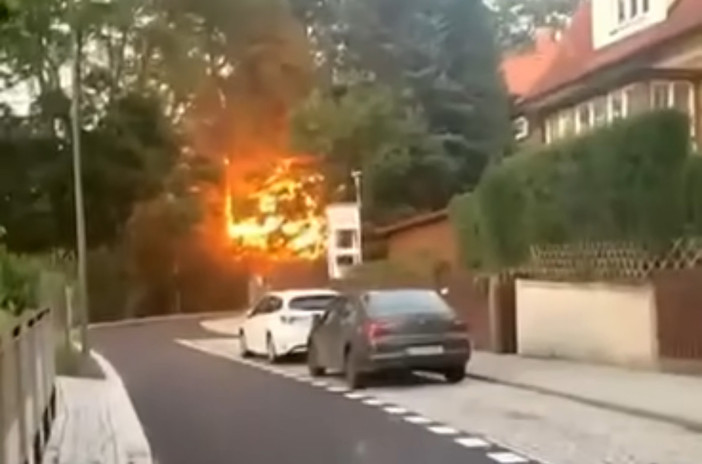 Salto con gli sci - Incendio nella zona degli ex trampolini di Liberec: fiamme domate da tre unità di vigili del fuoco