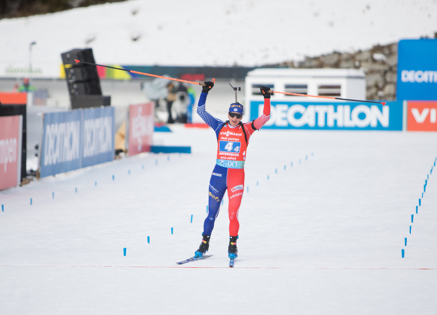 Julia Simon (credit: Dmytro Yevenko)