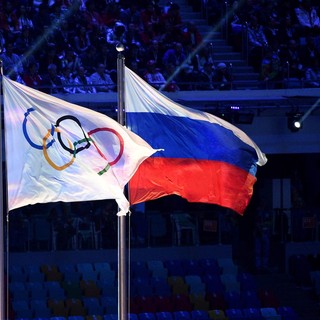 Olimpiadi, Russia ammessa dal CIO come se fosse una squadra di rifugiati? Polemiche a Mosca: ecco cosa cambierebbe