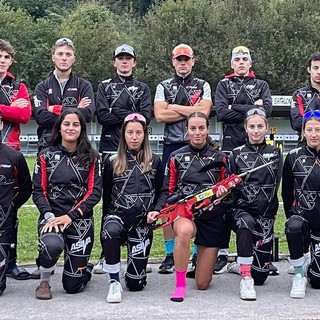 In foto: la squadra di biathlon dell'ASIVA