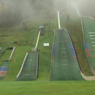 Salto con gli sci - Inaugurato da Marita Kramer il nuovo trampolino di Saalfelden: è polemica per le spese raddoppiate