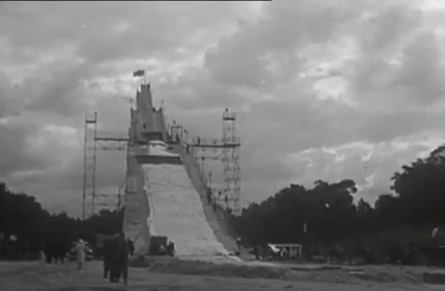 Salto con gli sci - Trampolini con vista Tour Eiffel, quando Parigi si vestì in versione invernale